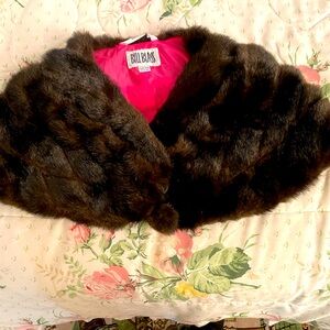 Faux fur collar